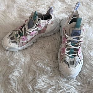 Alexander McQueen Womens Sneakers